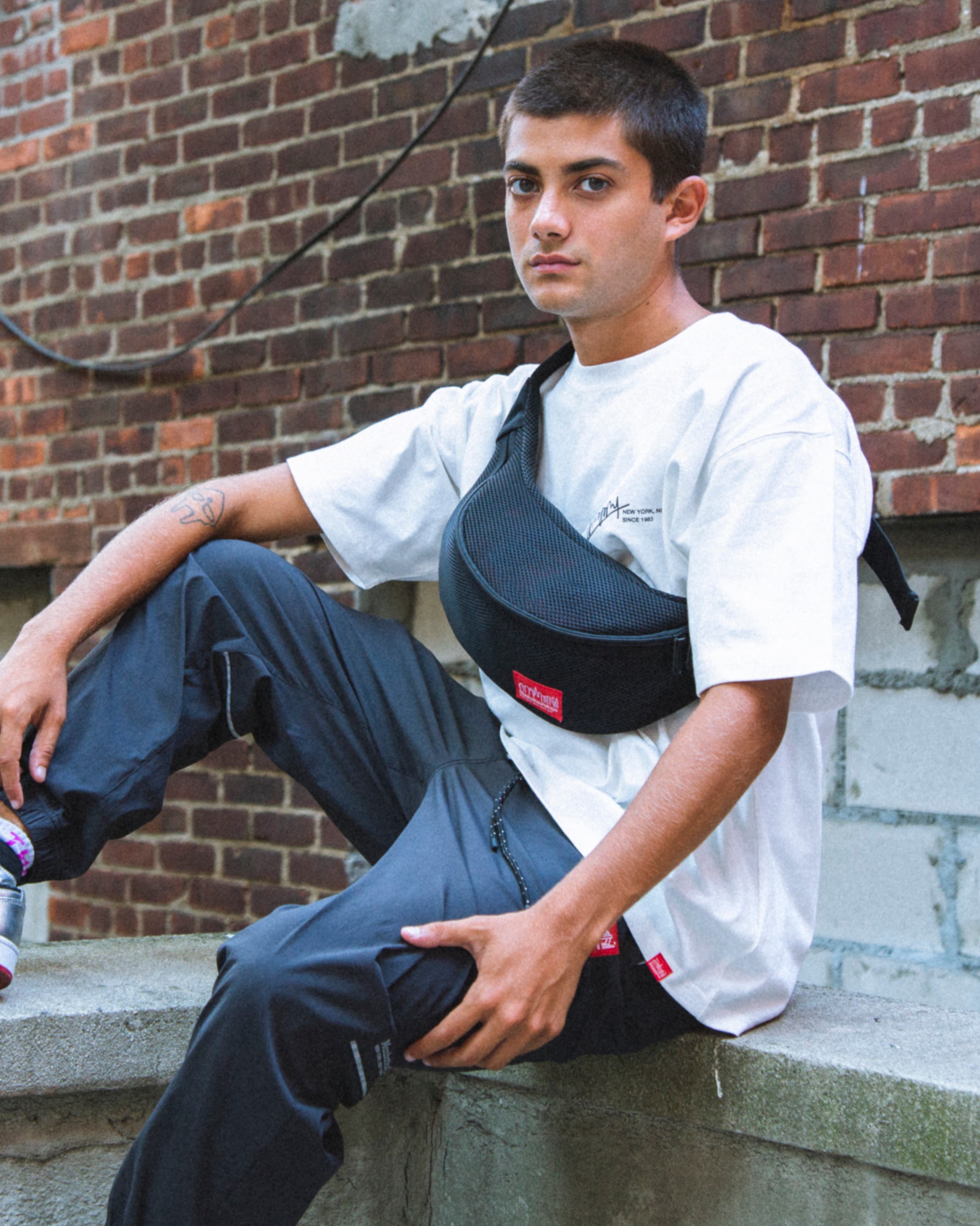 Manhattan Portage Mesh Brooklyn Bridge Belt Bag, Alternate, color, Black