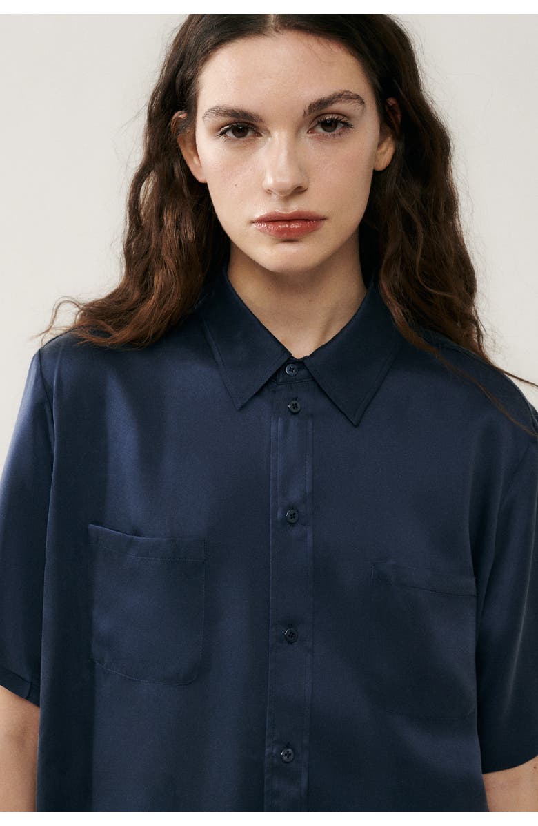 SILK LAUNDRY SHORT SLEEVE BOYFRIEND SHIRT MIDNIGHT, Alternate, color, Midnight
