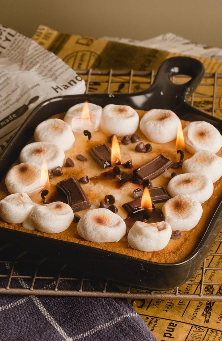 Southlake gifts Skillet S'more Chocolate and Marshmallow Candle, Alternate, color, Light Brown / White