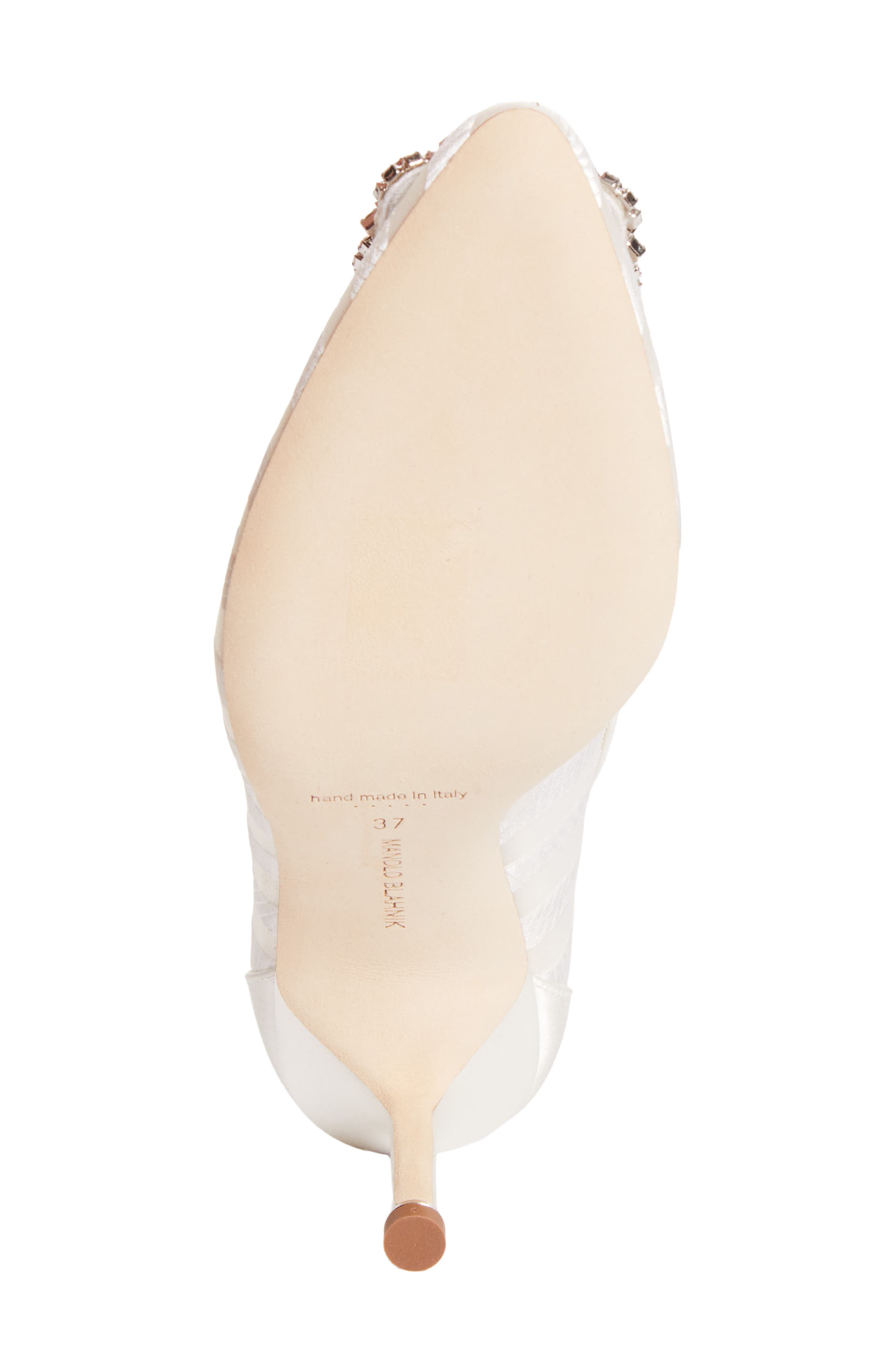Manolo Blahnik Hangisila Pump, Alternate, color, Ivory Cream
