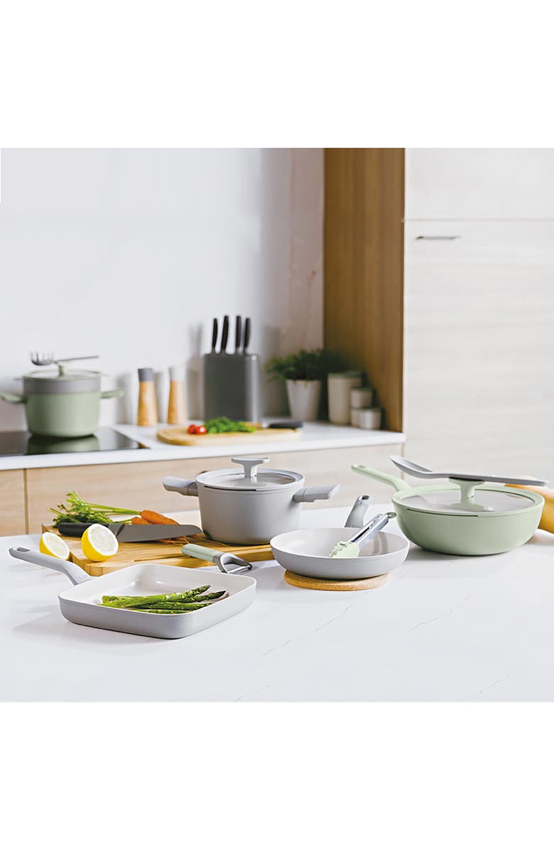 BergHOFF Leo Balance 5.8-Quart Stock Pot, Alternate, color, Moon Mist