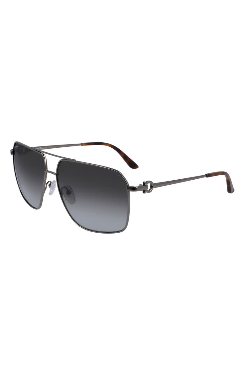FERRAGAMO 62mm Oversize Gradient Navigator Sunglasses, Alternate, color, 