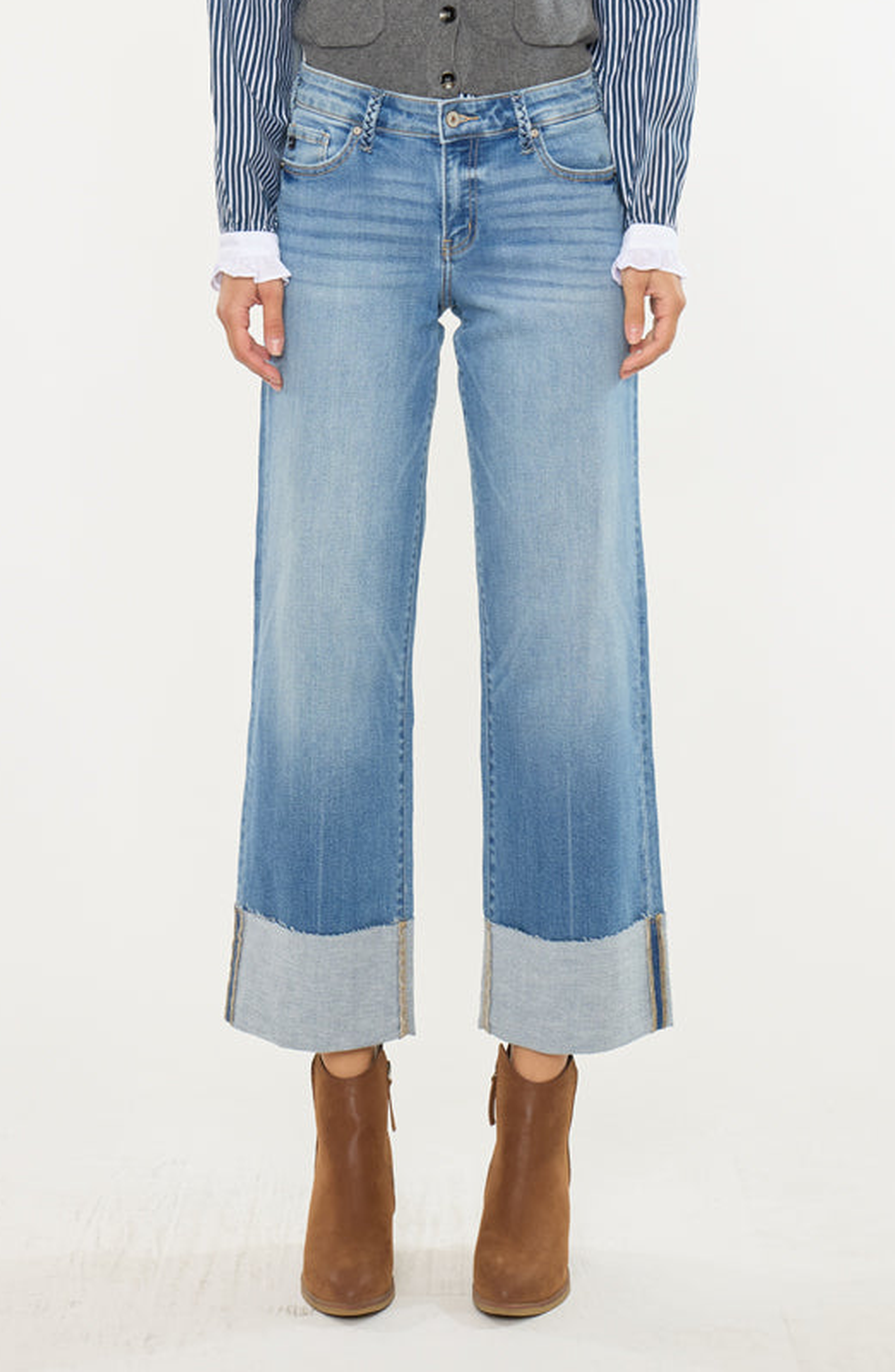 selected Medium Wash
