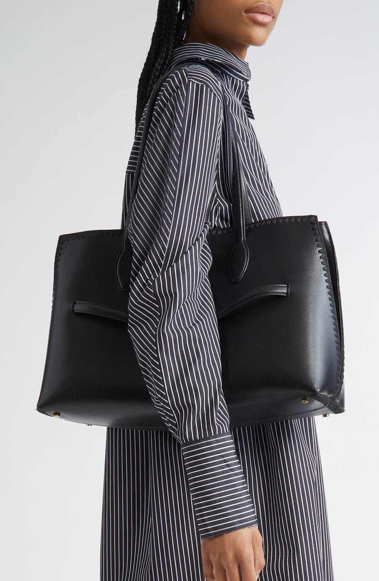 TOTEME Lounge Belted Leather Tote, Alternate, color, Black