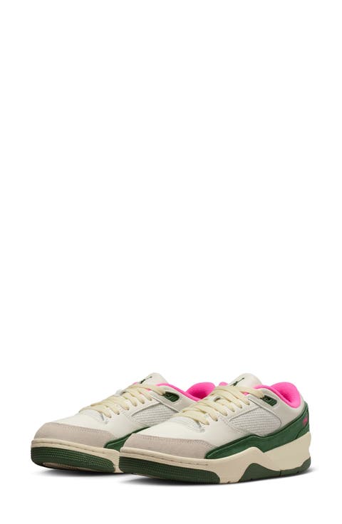 Flight Court SE Sneaker