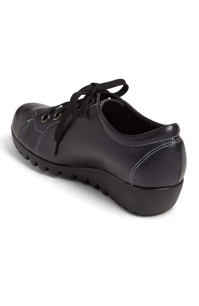 Munro 'Dakota' Sneaker, Alternate, color, Black Leather