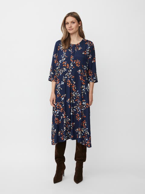 MaNymari Round Neck 3/4 Sleeve Dress