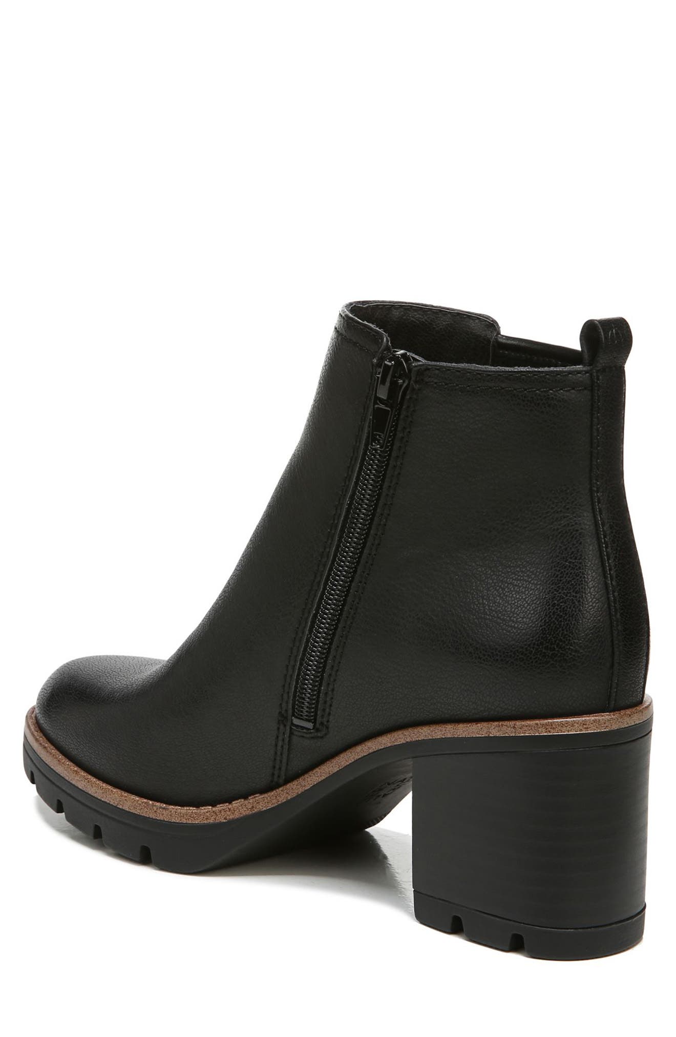Naturalizer Madalyn Gore Boot, Alternate, color, Black