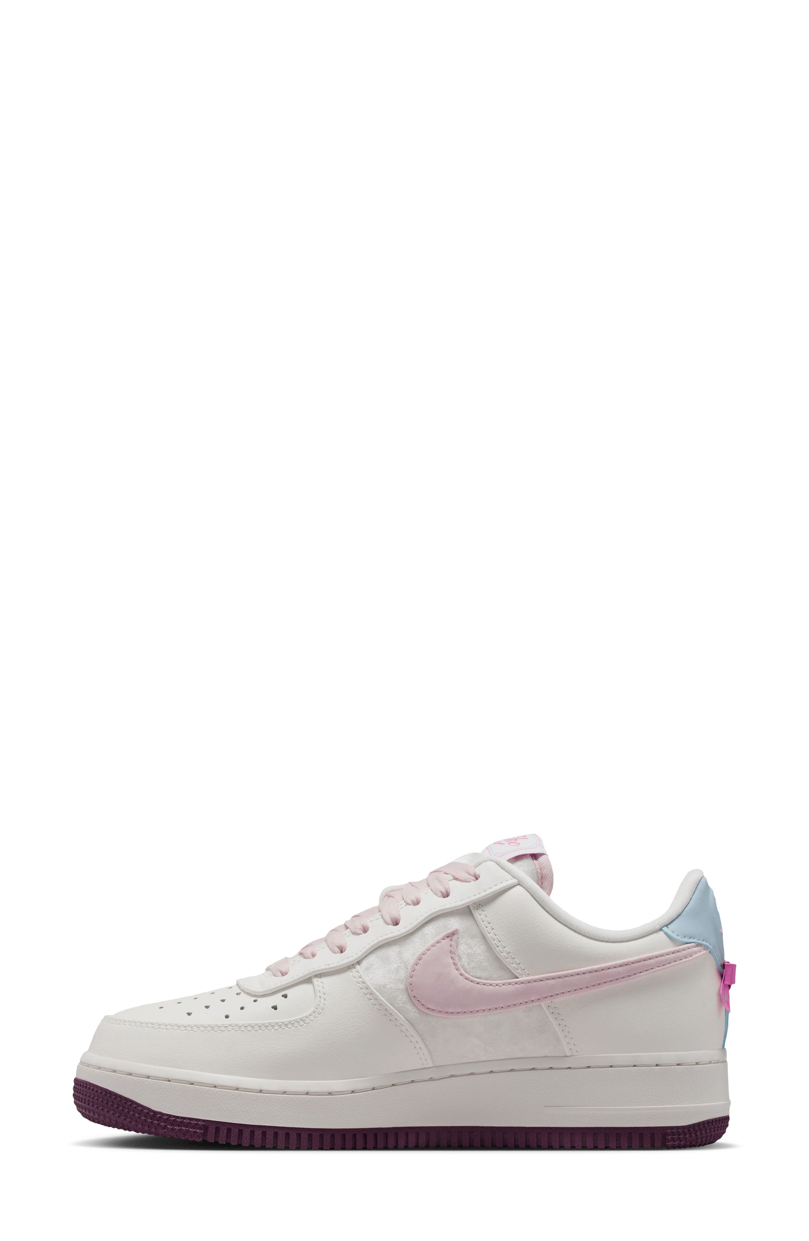 Nike Air Force 1 '07 SE Basketball Sneaker, Alternate, color, 