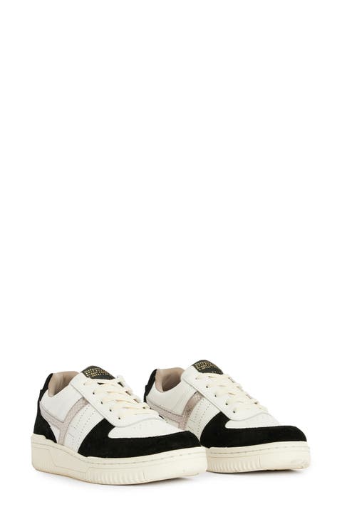 Vix Sneaker (Women)