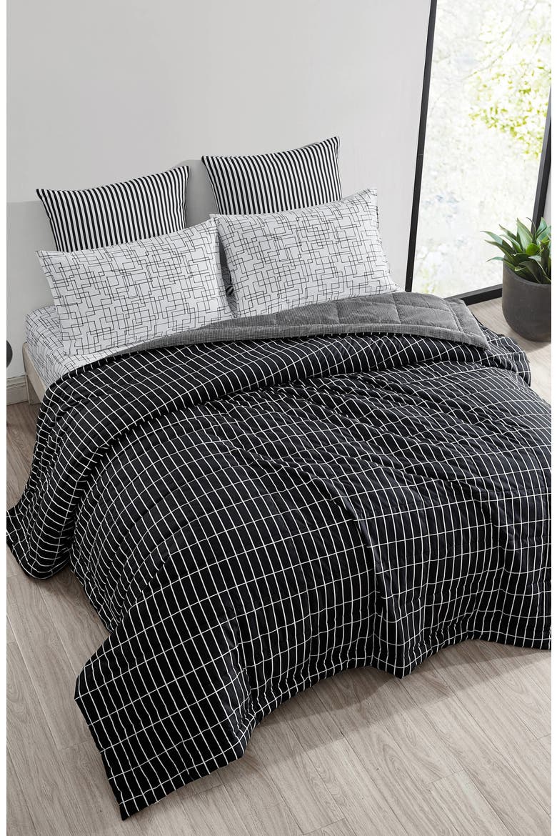 Pieni Tiiliskivi Reversible Down Alternative Blanket, Alternate, color, BLACK/ WHITE