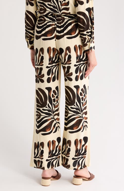T Tahari Wide Leg Pull-on Pants In Tan/brown/black
