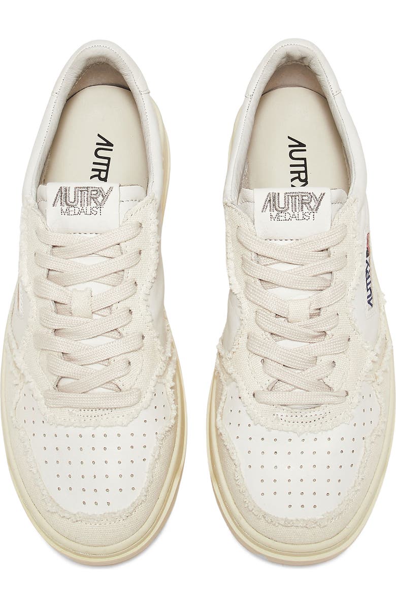 AUTRY Medalist Low Top Sneaker, Alternate, color, Canvas/ Bi Ivory