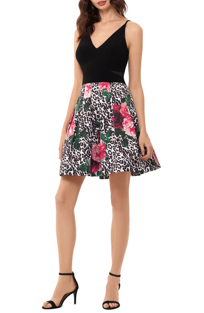 Xscape Evenings Xscape Mesh Inset Cocktail Dress, Alternate, color, 