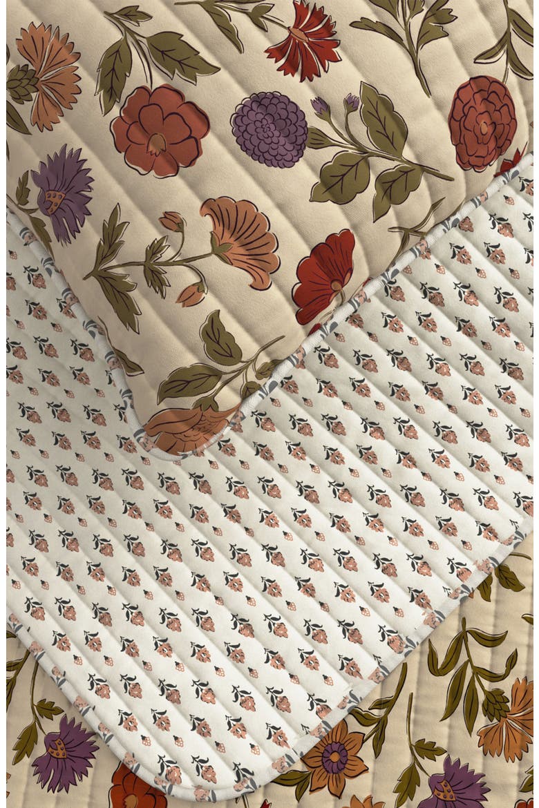 Heritage Floral Patterned Quilt Set, Alternate, color, HERITAGE FLORAL