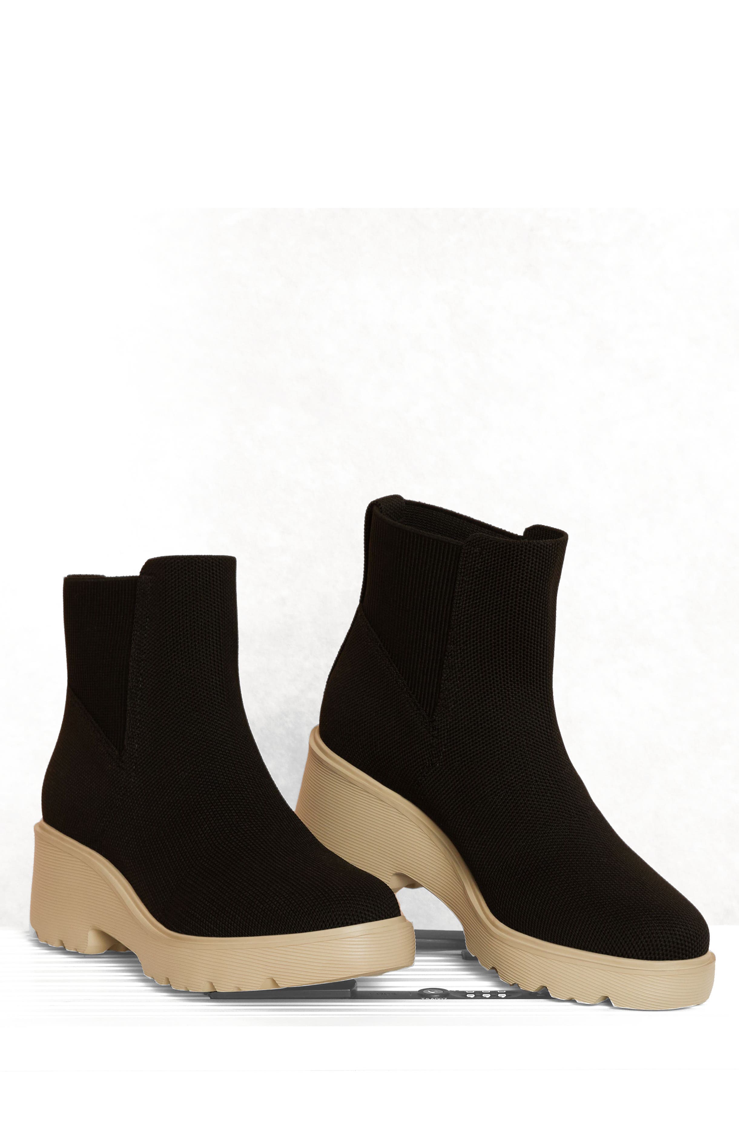 VIVAIA Round-Toe Chunky Platform Travel Boots, Alternate, color, Black-Beige