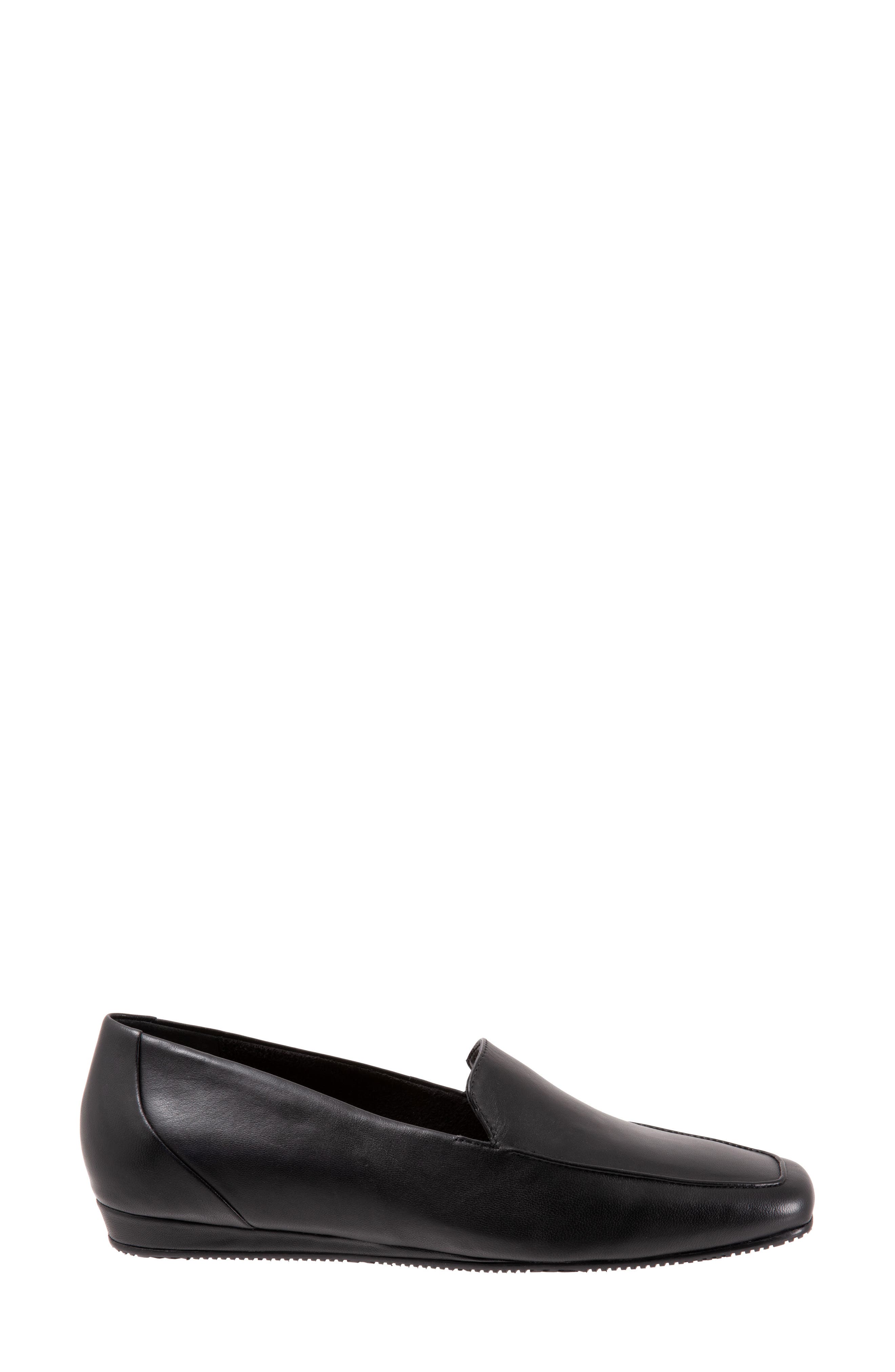 SoftWalk<sup>®</sup> Vista Loafer, Alternate, color, Black