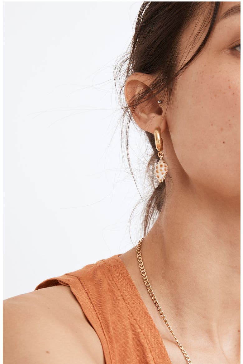 Shell Beach Hoop Earrings, Alternate, color, VINTAGE GOLD