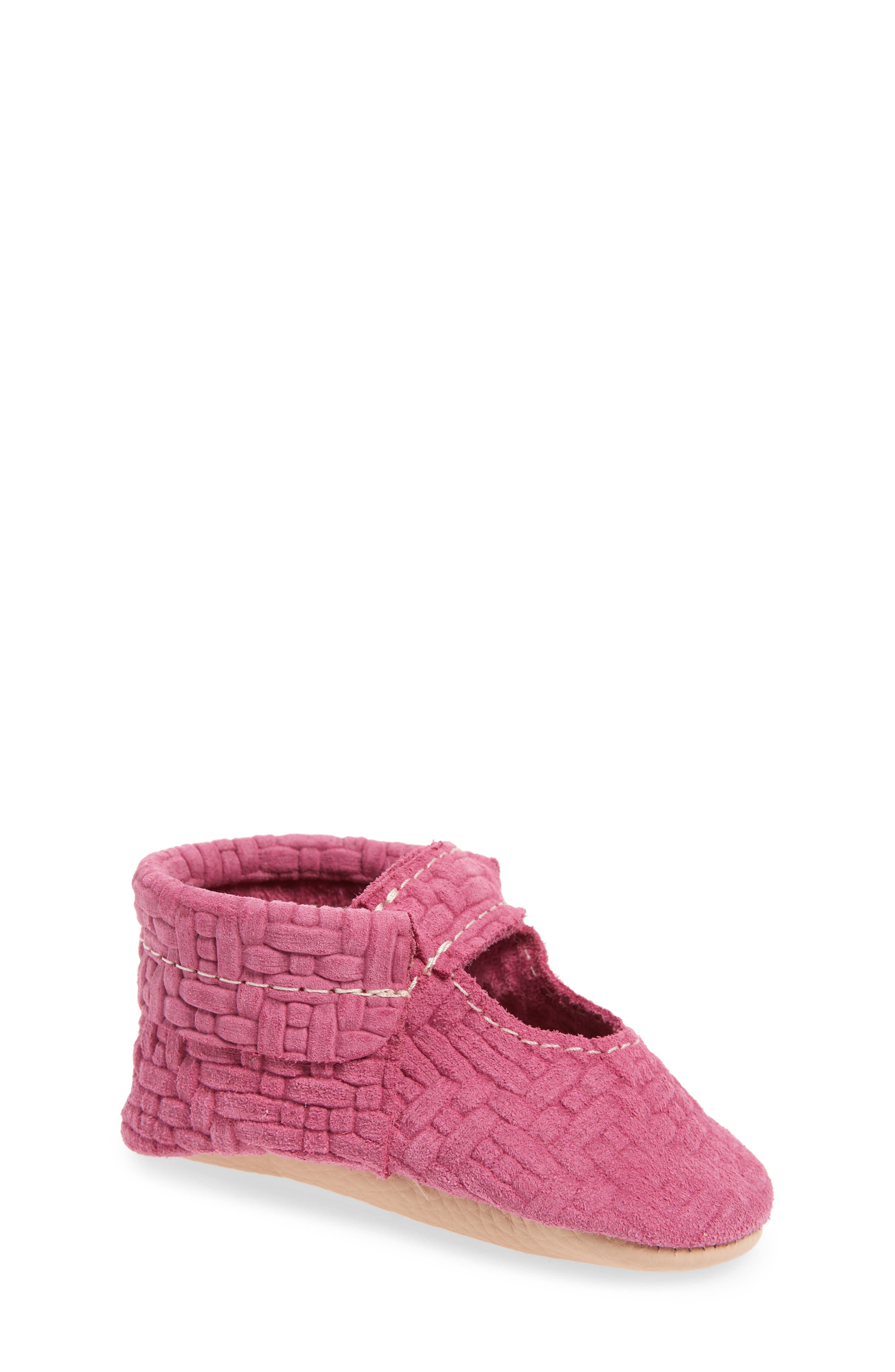 Freshly Picked Pink Lemonade Embossed Leather Crib Shoe, Main, color, 