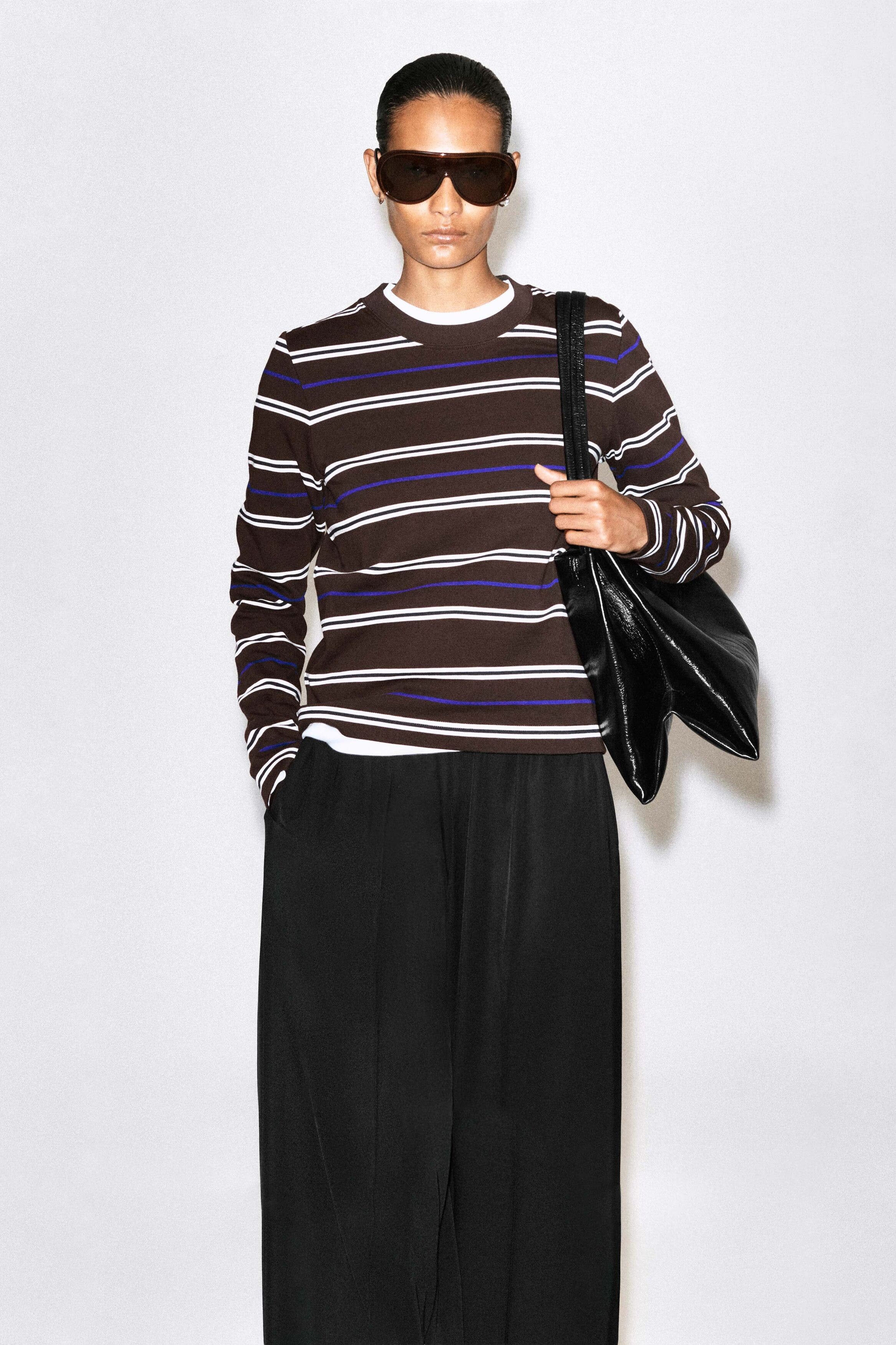 BROWN / STRIPED
