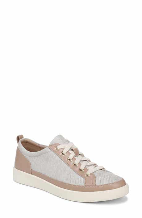 Winny X Low Top Sneaker