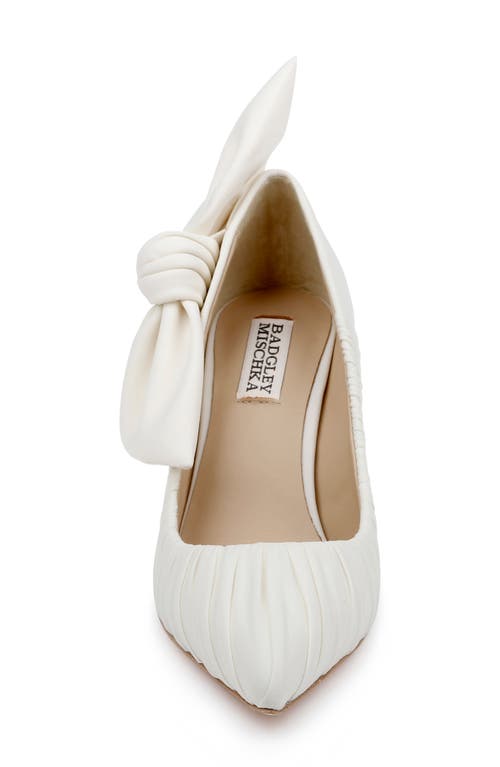 Badgley Mischka Collection Vanesa Pointed Toe Pump