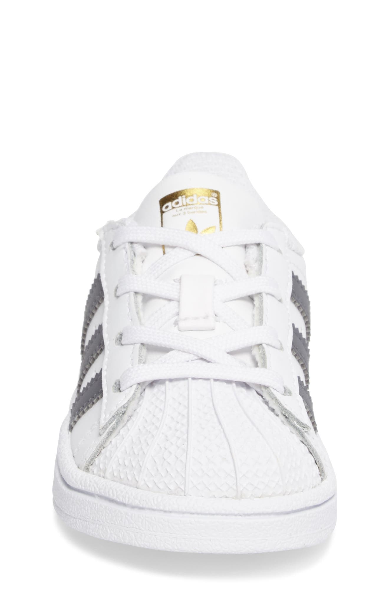 Superstar Foundation Sneaker, Alternate, color, WHITE/ LIGHT ONYX