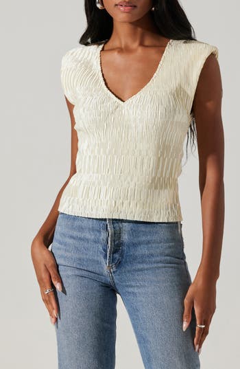 Astr The Label Nyah Textured Top In White