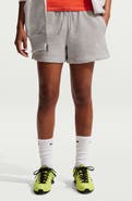 Nike Sportswear Phoenix Fleece Mid-Rise 4-Inch Shorts