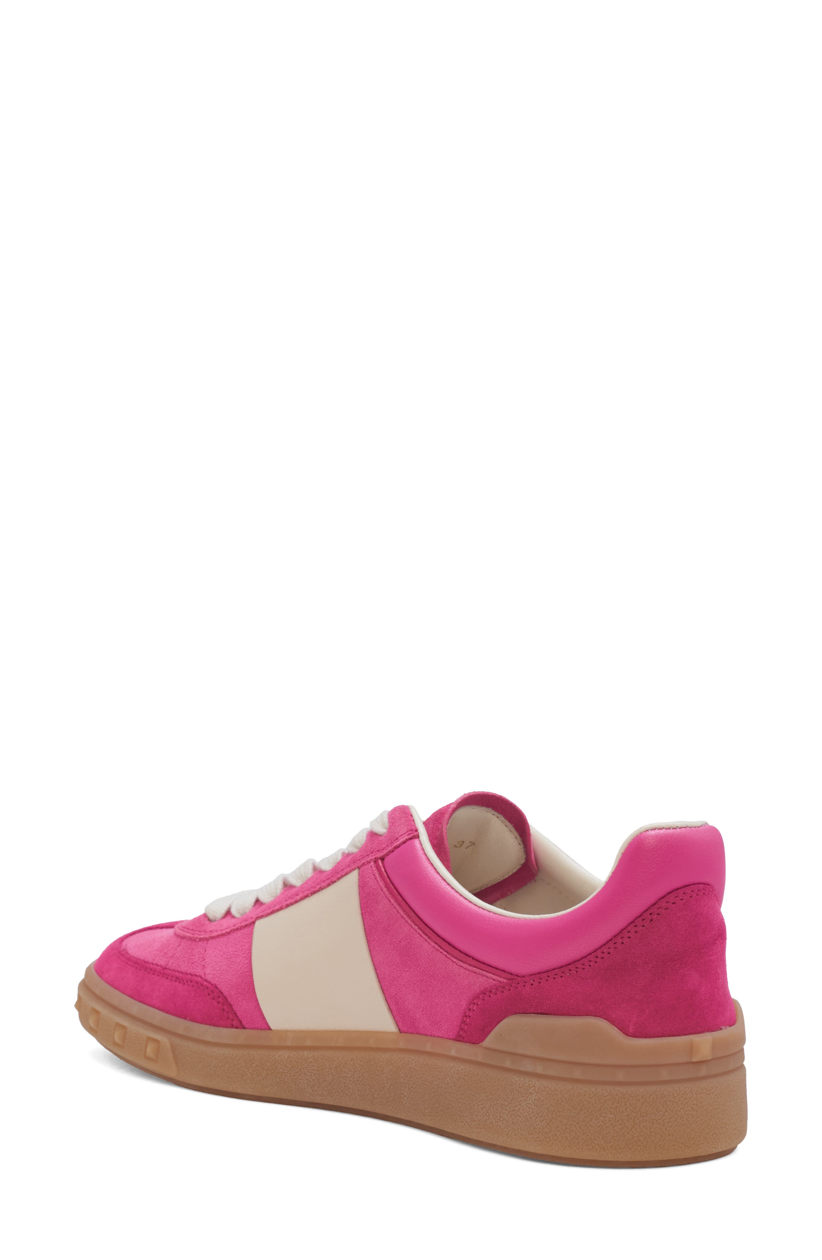 Upvillage Low Top Sneaker - image 4