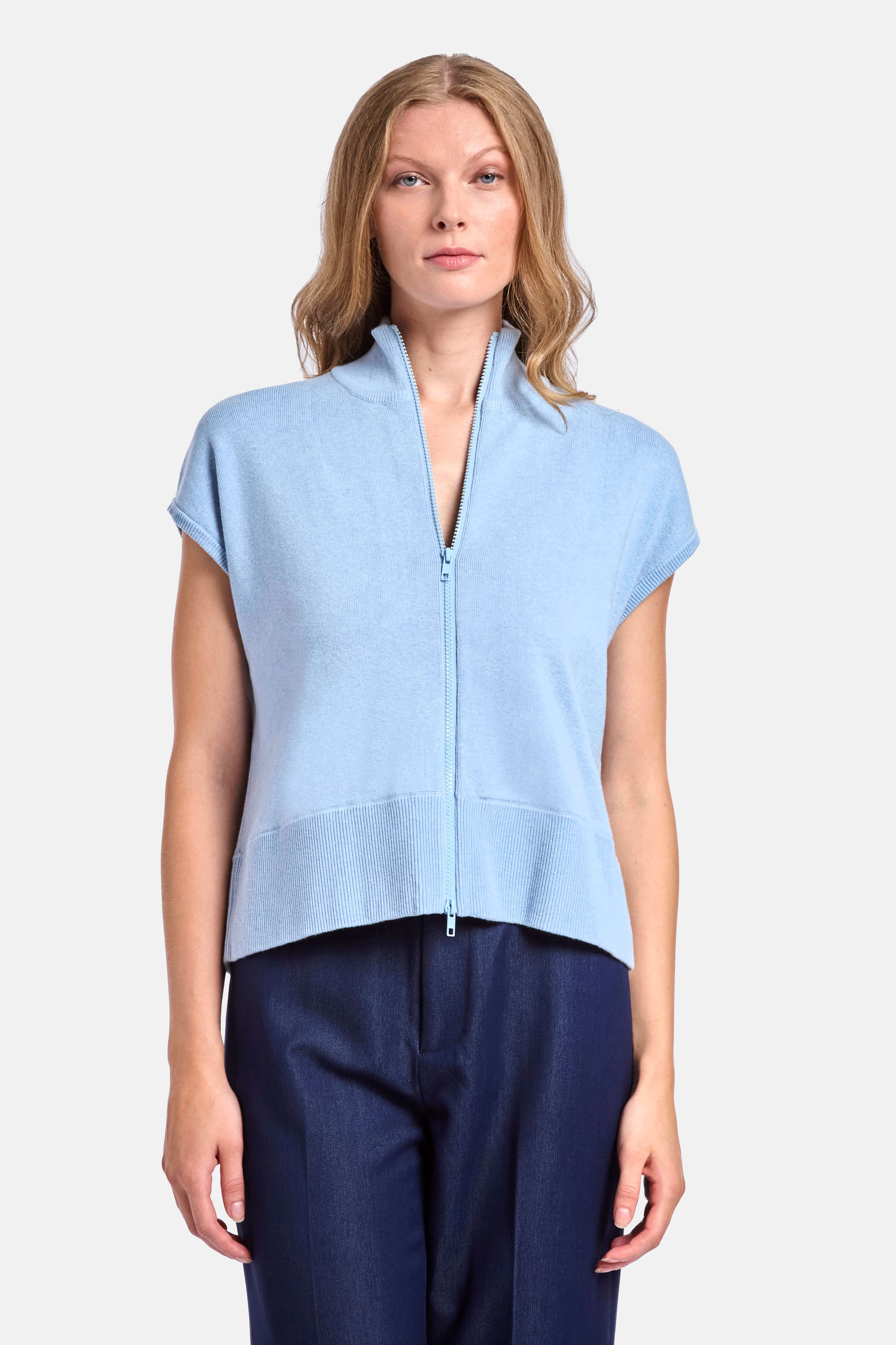 The Club Sweater - image 3