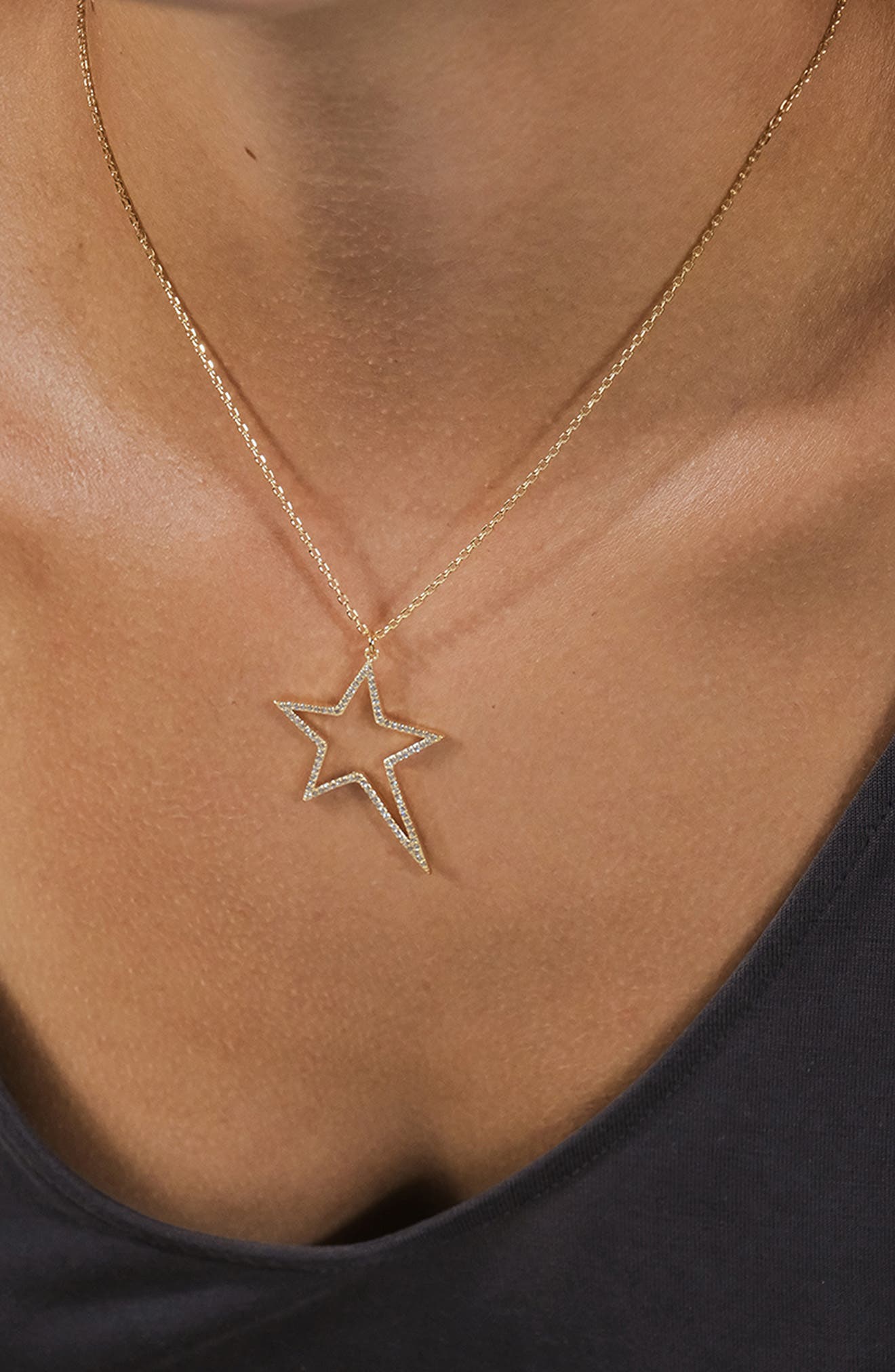 Statement Cubic Zirconia Star Outline Pendant Necklace