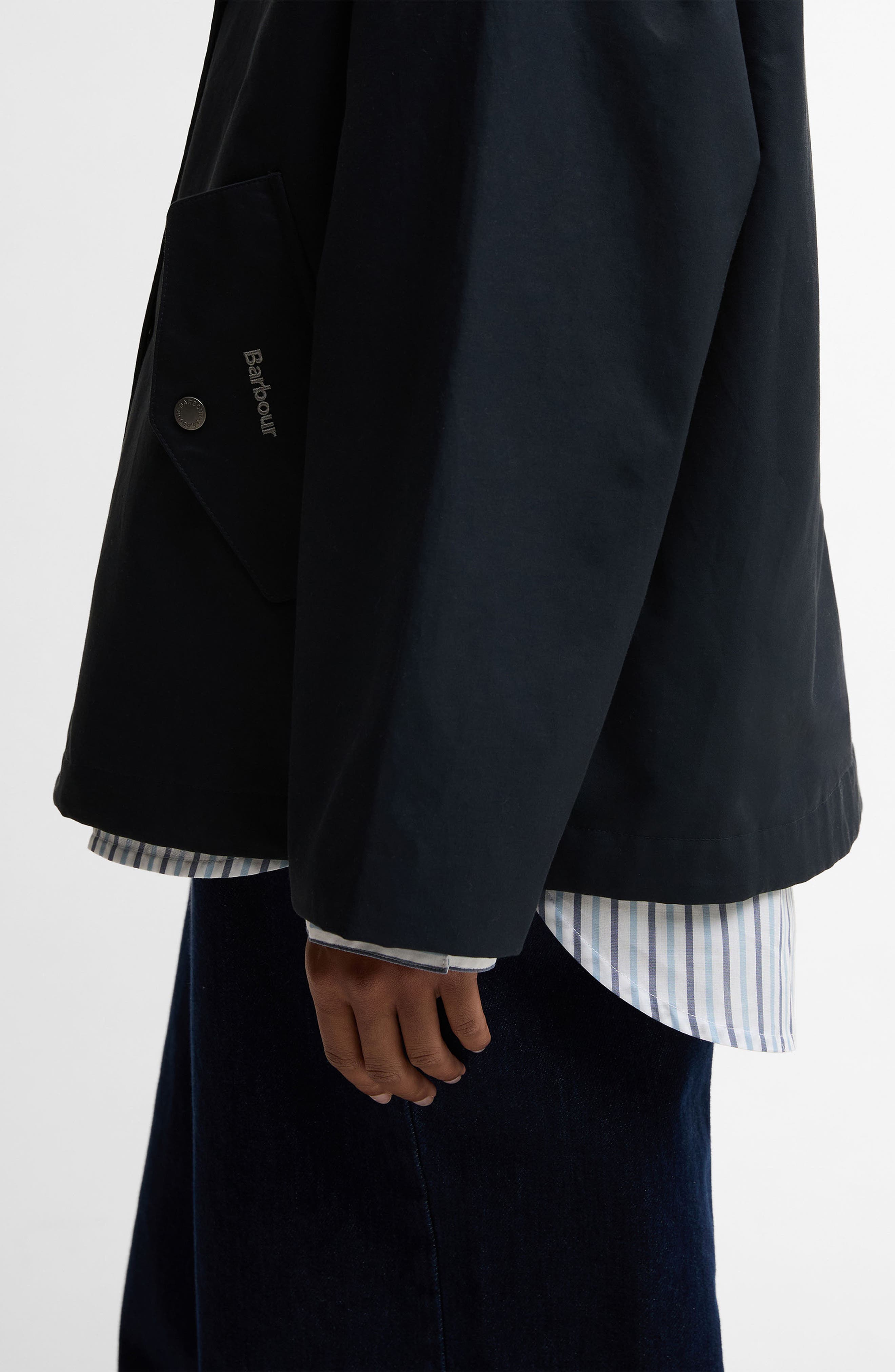 Женские Barbour Kingswood Showerproof Hooded Jacket — фото 6