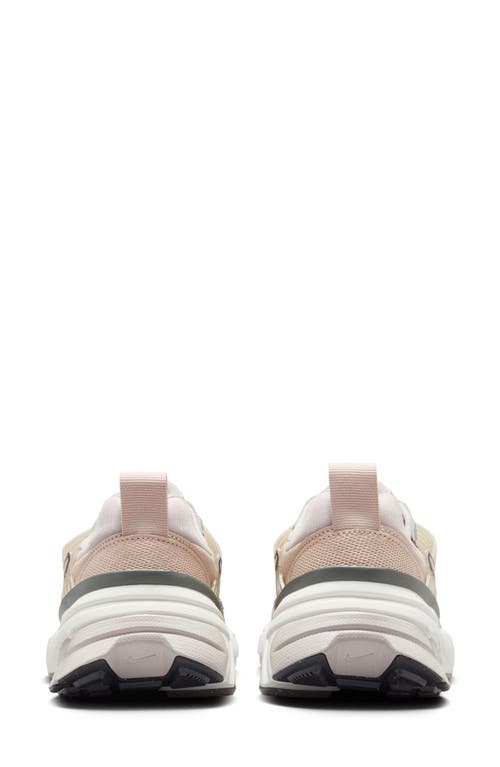 Nike V2k Run Sneaker