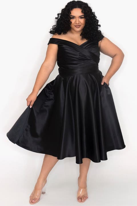 Off-The-Shoulder Pleated Plus Size Party Dress