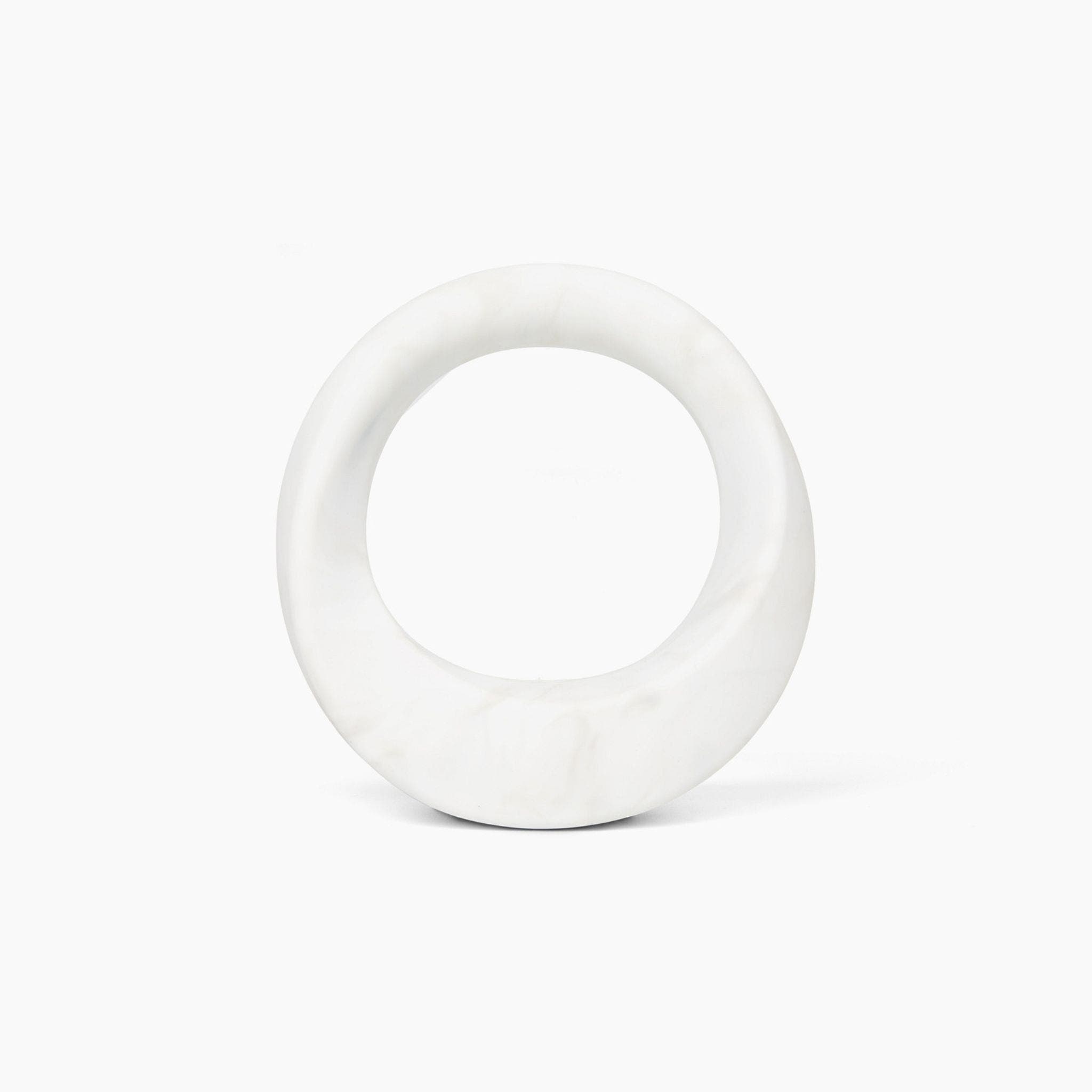 Obshay Swirl 7 lb, Ocean Marble silicone weight in White 