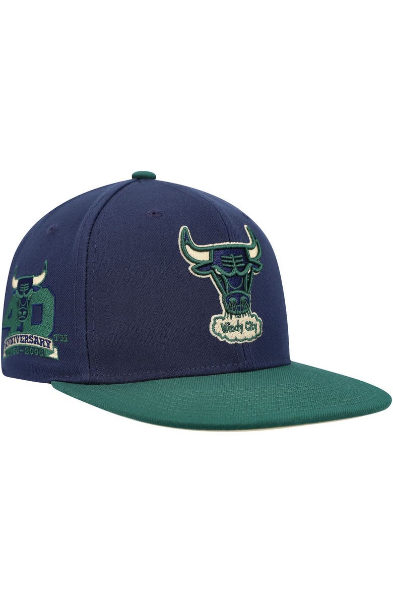 Mitchell & Ness Men's Mitchell & Ness Navy/Green Chicago Bulls 40th Anniversary Hardwood Classics Grassland Fitted Hat, Main, color, 