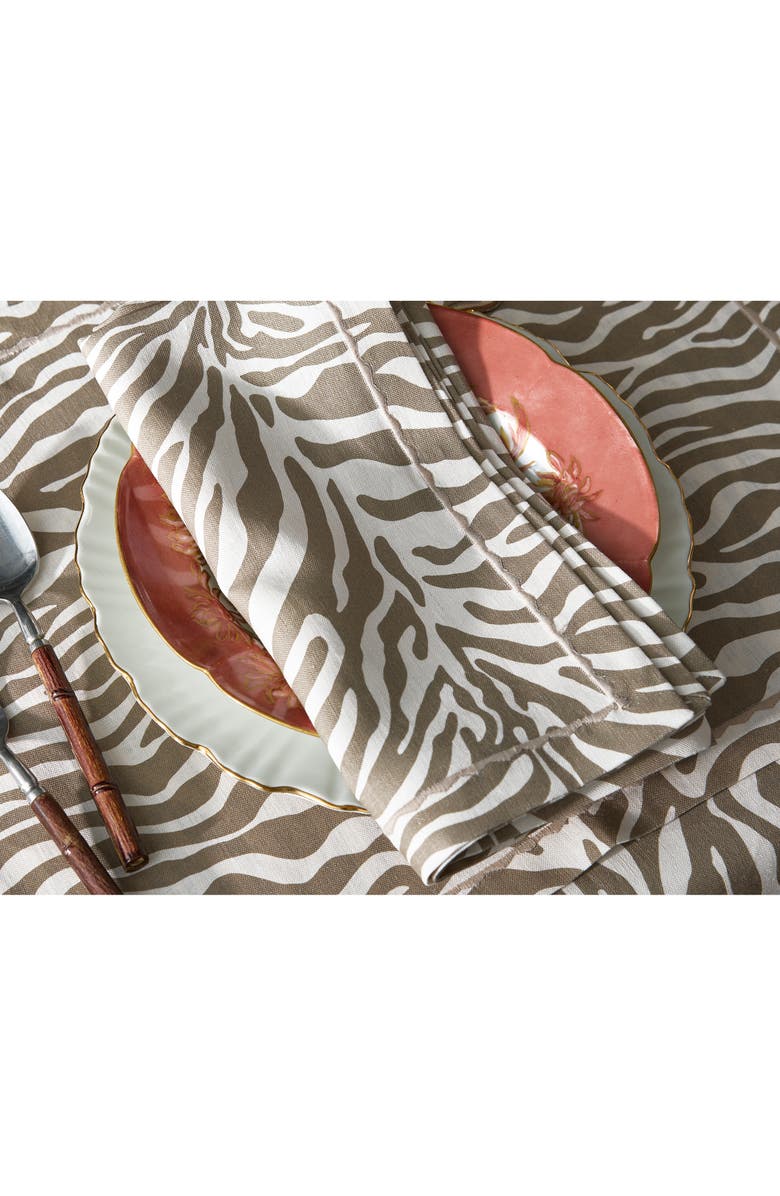 Matouk Regine Set of 4 Linen Zebra Stripe Linen Napkins, Alternate, color, Coconut