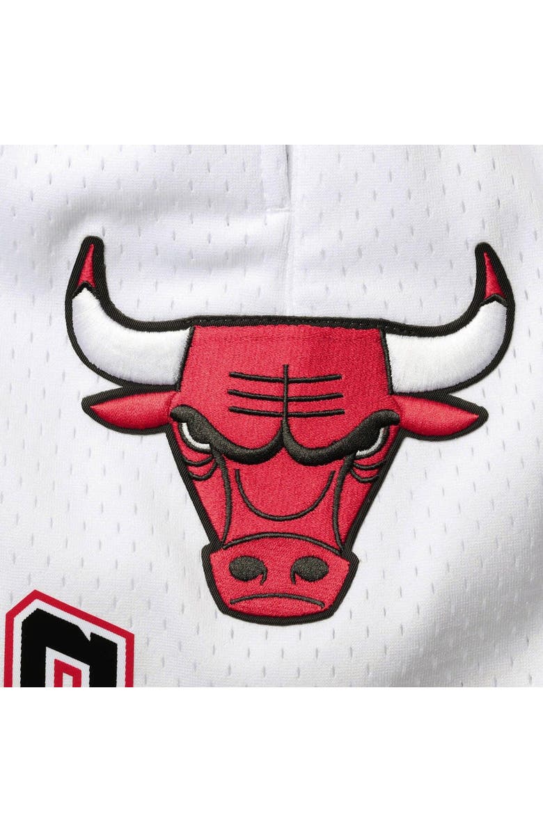 PRO STANDARD Men's Pro Standard White Chicago Bulls 6x NBA Finals Champions Mesh Capsule Shorts, Alternate, color, 