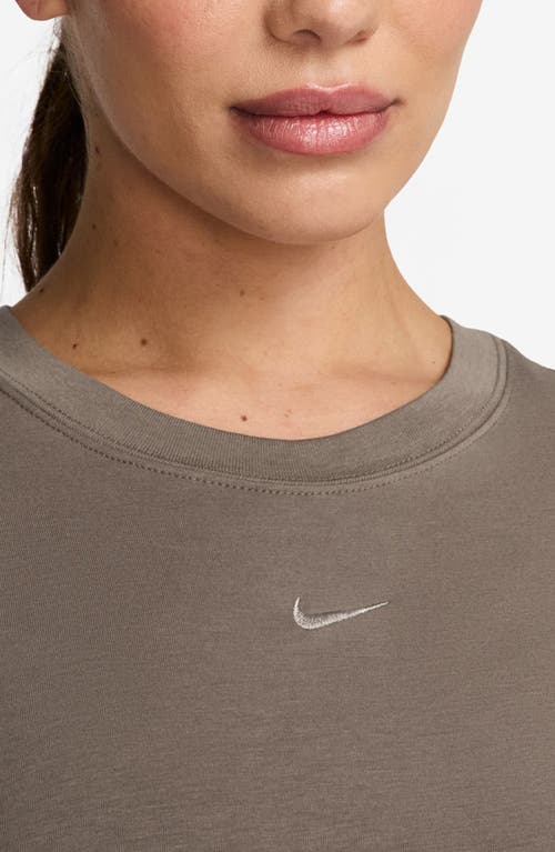 Nike Sportswear Club Chill Knit Mod Crop T-shirt In Brown