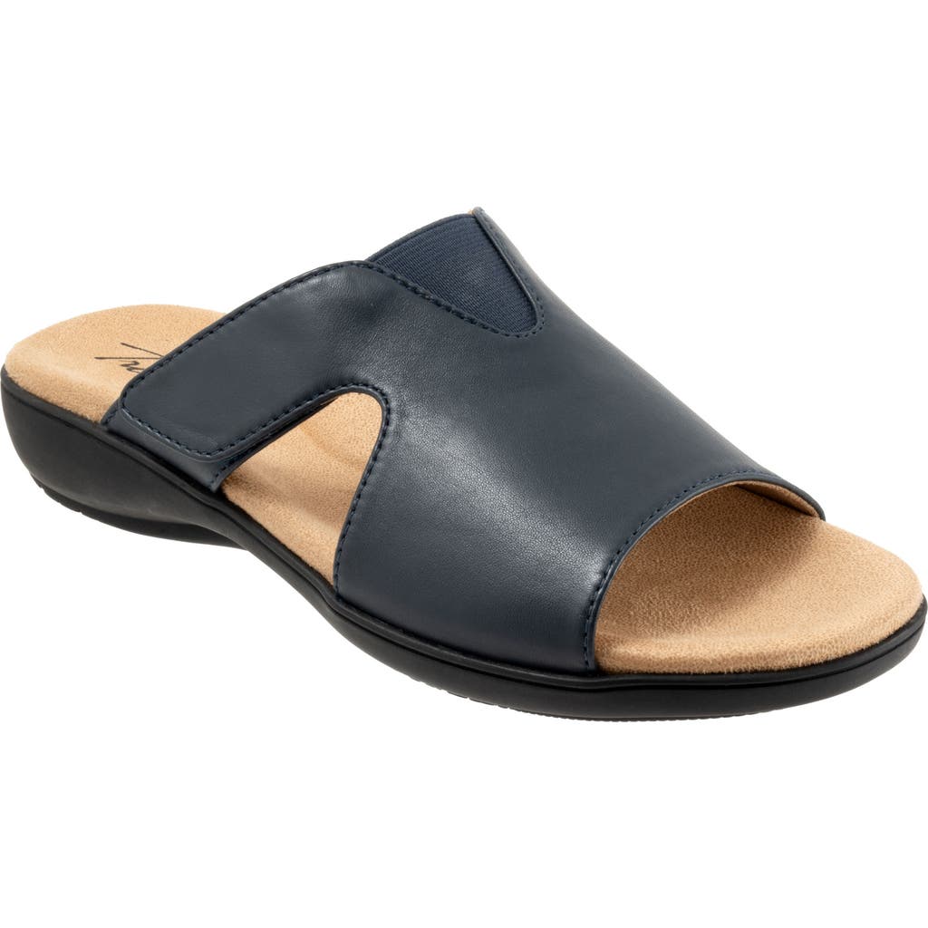 Trotters Roxine Slide Sandal In Navy