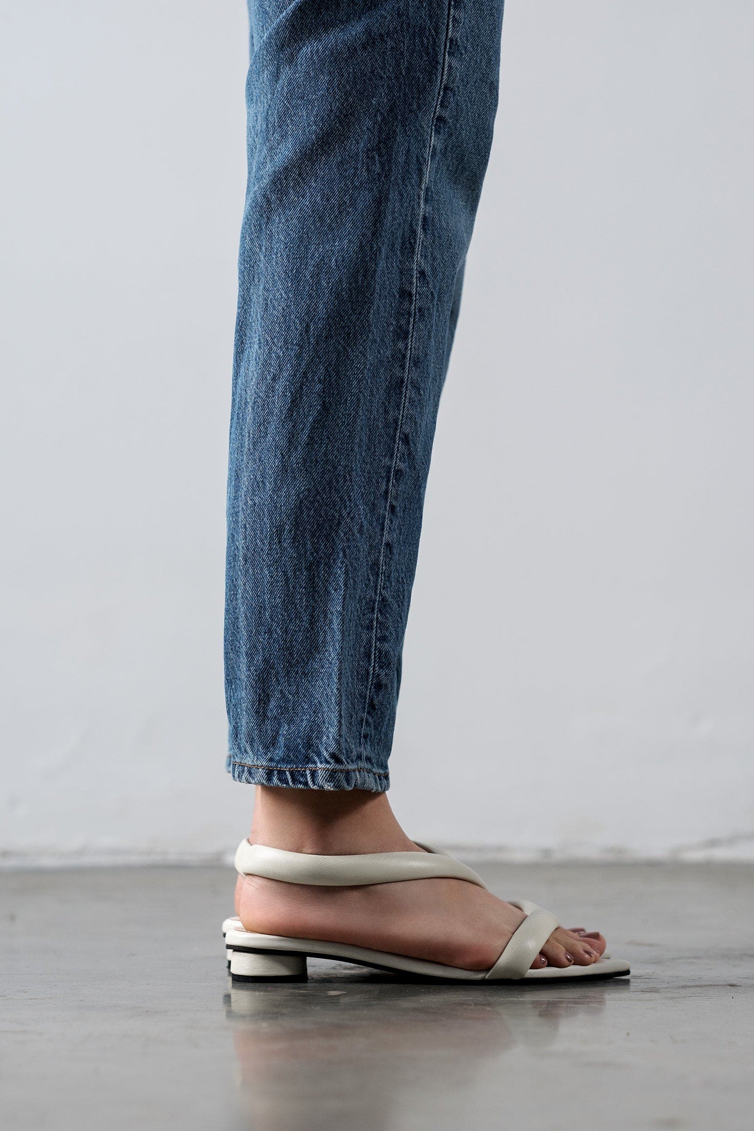 ALTA Lunna Sandals, Alternate, color, Off White