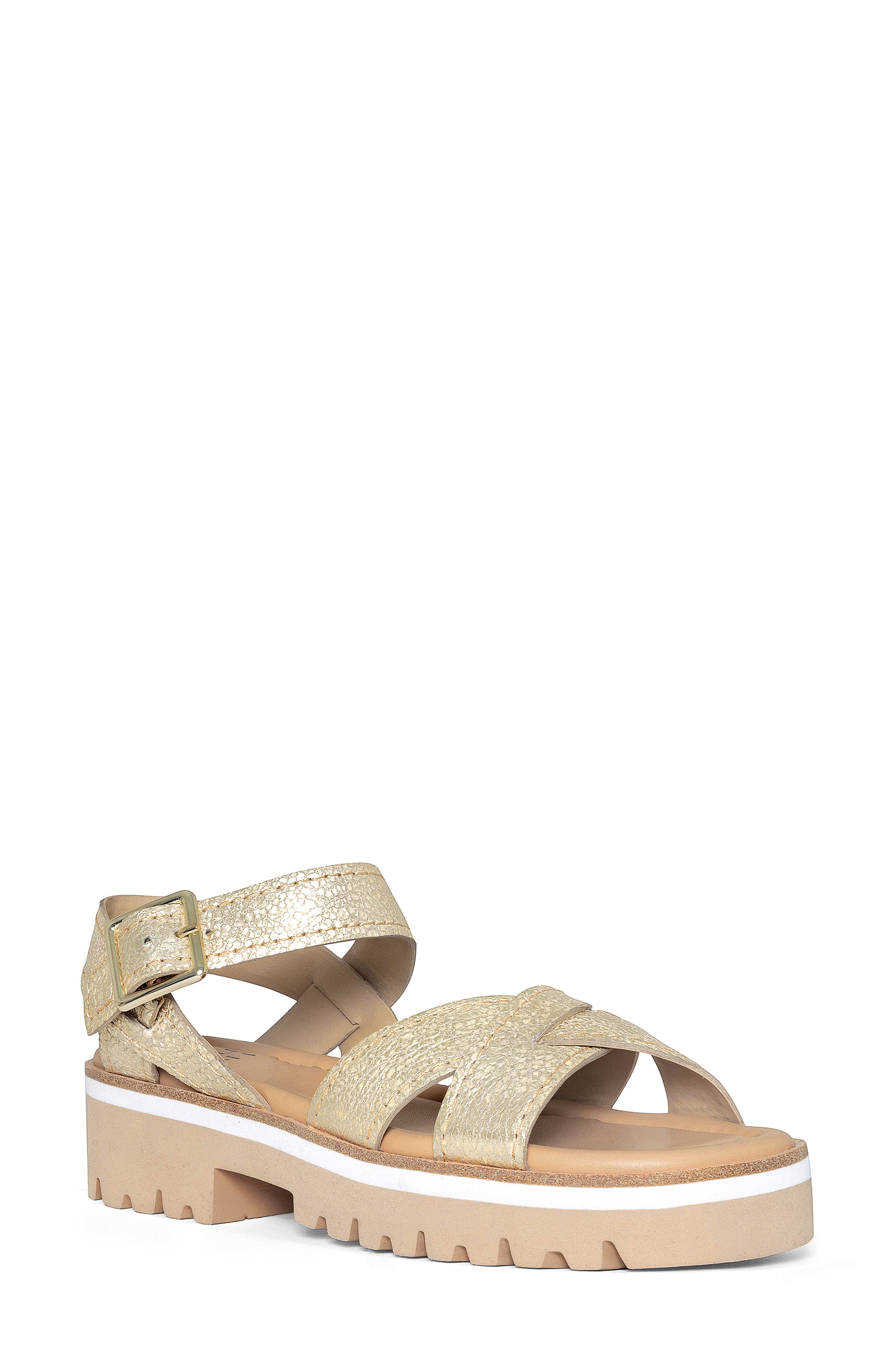 Donald Pliner Lug Sole Slingback Sandal