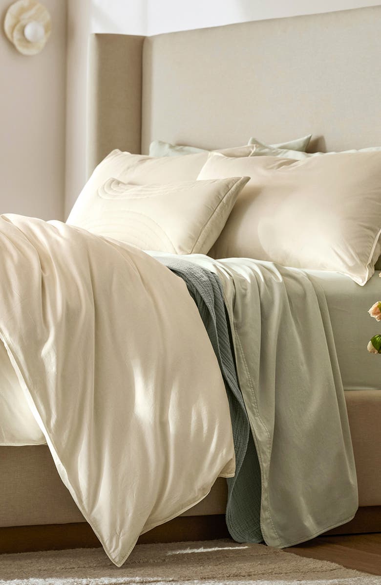 Boll & Branch Signature Vintage Washed Organic Cotton Duvet Cover & Shams Set, Alternate, color, Vintage Cream