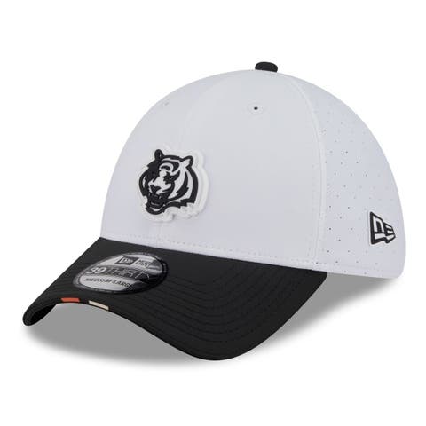 Men's New Era  White/Black Cincinnati Bengals 2025 NFL Training Camp 39THIRTY Flex Hat