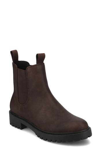 Journee Collection Blanche Chelsea Boot In Burgundy