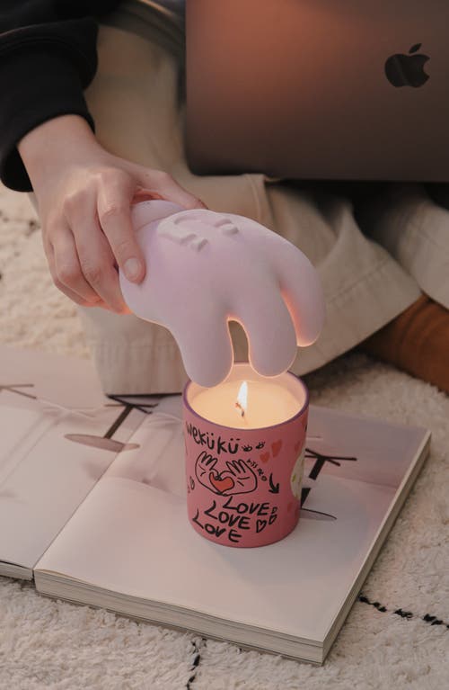 Wekükü Wekuku Hold On Tight Berry Scented Candle & Holder Gift Set In Pink