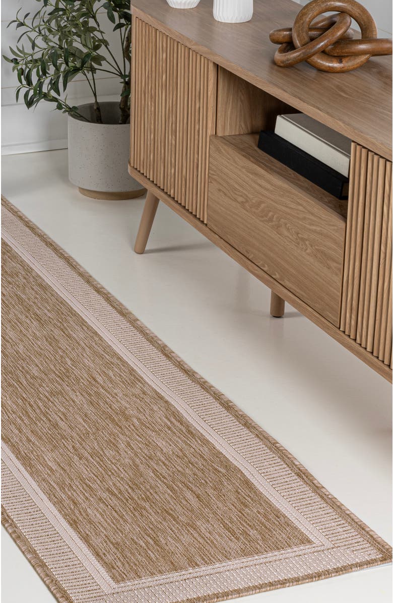 JONATHAN Y Hali Coastal Casual Wide Stripe Border Indoor/Outdoor Area Rug, Alternate, color, Beige/Cream