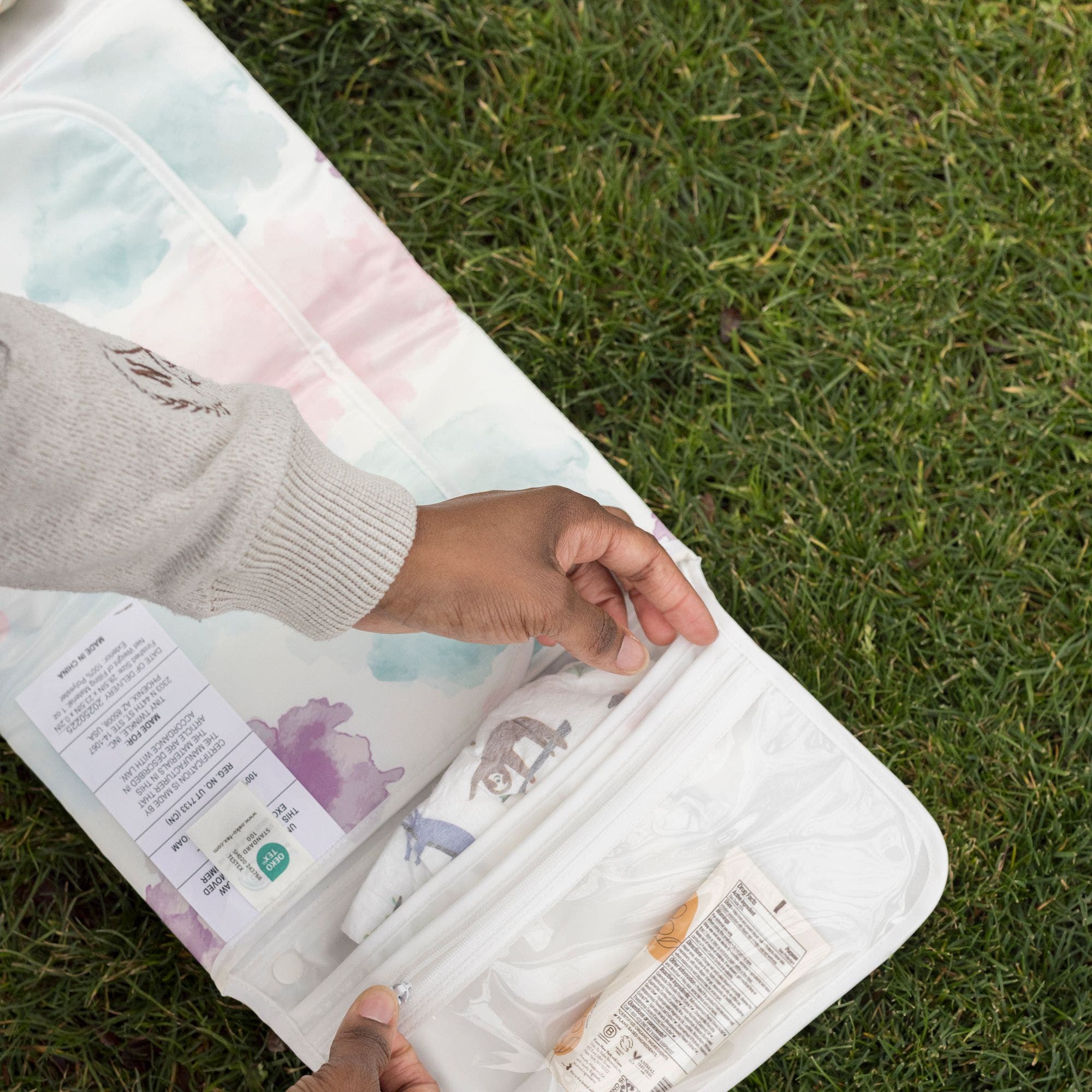 Tiny Twinkle Portable/Foldable Waterproof Diaper Changing Pad with Smart Wipes Pocket, Alternate, color, Cotton Candy