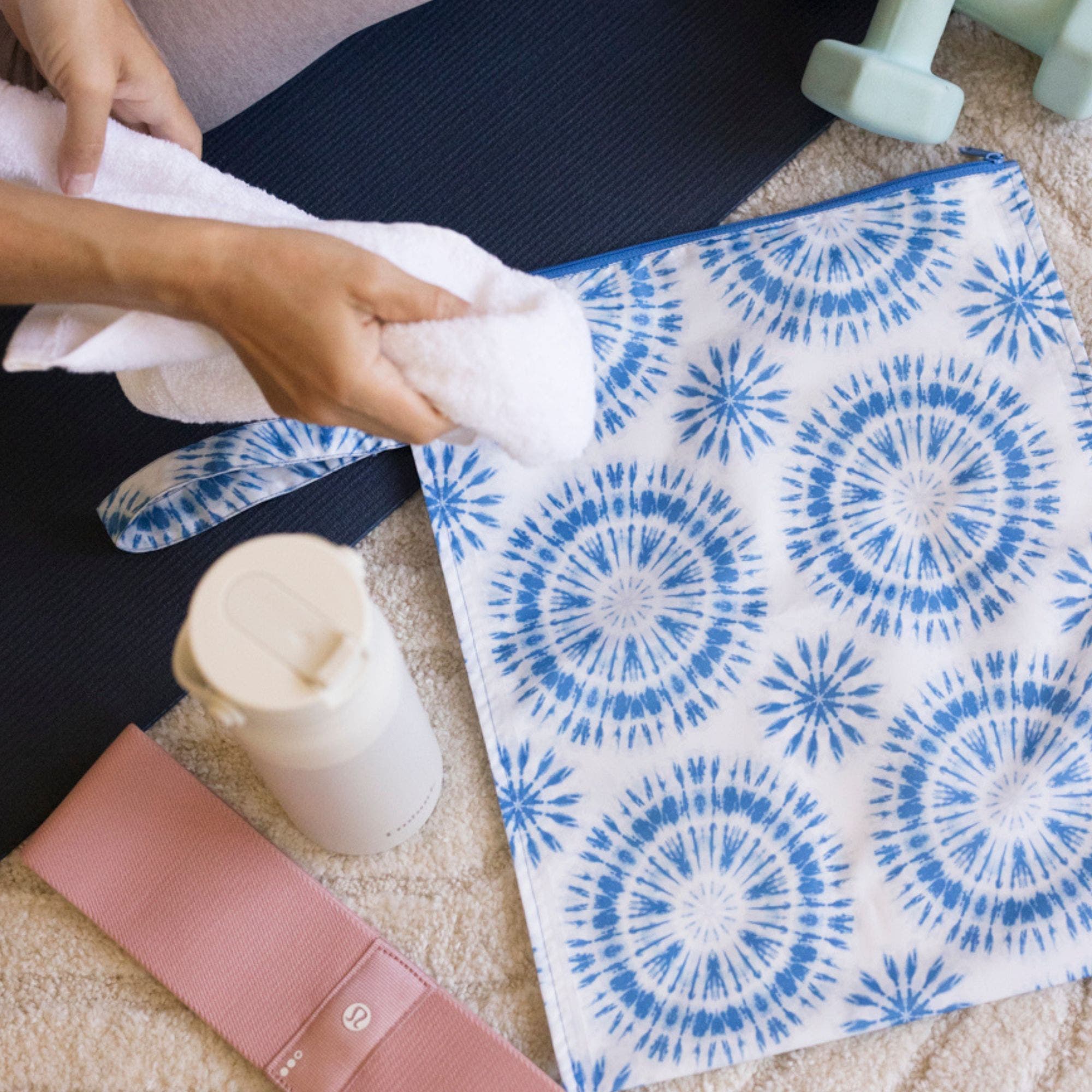 Tiny Twinkle Mess-Proof Waterproof Washable Baby/Toddler Wet Bags, Alternate, color, Blue Tie Dye